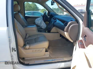 2013 GMC Yukon Denali with VIN 1GKS2EEF6DR308681, listed as a IAAI auction lot 41765321 with 190,321 mi miles. Bid and sale history available at carsss.com. Image 5.