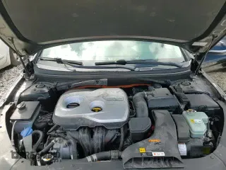 2019 Hyundai Sonata SE с VIN KMHE24L31KA088272, выставлен на аукционе Copart как лот 85275225 с пробегом 112 768 миль миль и Чистый • Clean title. История ставок и продаж доступна на DreamBid. Изображение 13.
