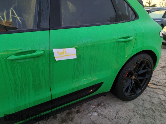 2022 Porsche Macan Turbo with VIN WP1AF2A58NLB32131, listed as a Copart auction lot 75404584 with Not provided miles and Non repairable. Bid and sale history available at DreamBid. Image 13.