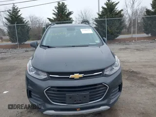 2018 Chevrolet Trax LT with VIN 3GNCJLSB2JL409509, listed as a IAAI auction lot 41800104 with 84,630 mi miles and . Bid and sale history available at carsss.com. Image 11.