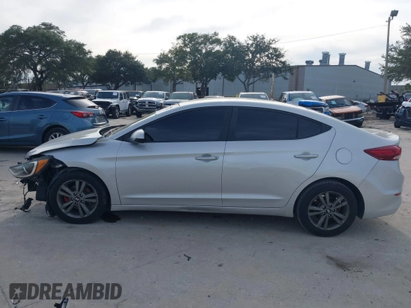 2018 Hyundai Elantra SEL z VIN 5NPD84LF2JH249227, wystawiony jako IAAI lot #38150183 z przebiegiem 116 405 mil mil oraz . Historia ofert i sprzedaży dostępna na DreamBid. Obrazek 15.
