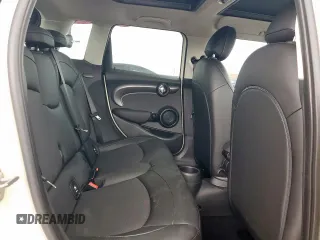 2022 MINI Hardtop 4 Door Cooper z VIN WMW33DK04N2R75649, wystawiony jako Copart lot #50964275 z przebiegiem 4356 mil mil oraz Czysty tytuł • Clean title. Historia ofert i sprzedaży dostępna na DreamBid. Obrazek 10.