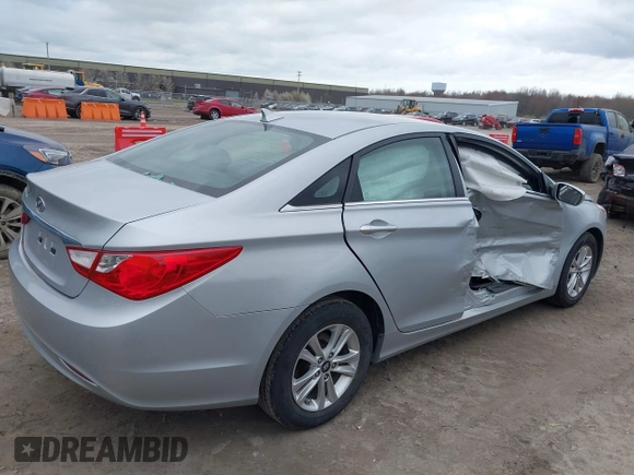 2011 Hyundai Sonata GLS with VIN 5NPEB4AC8BH054958, listed as a IAAI auction lot 42016700 with 52,955 mi miles and . Bid and sale history available at DreamBid. Image 6.