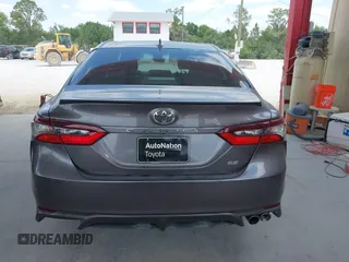 2022 Toyota Camry SE with VIN 4T1T11AK6NU639527, listed as a IAAI auction lot 42092828 with 65,420 mi miles and . Bid and sale history available at DreamBid. Image 16.
