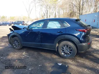 2024 Mazda CX-30 S z VIN 3MVDMBAM8RM634233, wystawiony jako IAAI lot #41820443 z przebiegiem 8 540 mil mil oraz . Historia ofert i sprzedaży dostępna na DreamBid. Obrazek 14.