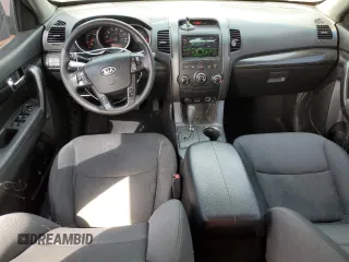 2013 Kia Sorento LX with VIN 5XYKTDA24DG368043, listed as a Copart auction lot 42010575 with 160,825 mi miles and Salvage Title. Bid and sale history available at carsss.com. Image 8.