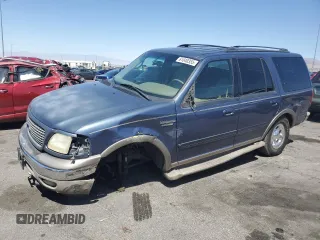 2000 Ford Expedition Eddie Bauer with VIN 1FMPU18L9YLA05064, listed as a Copart auction lot 61040355 with 155,647 mi miles and Salvage title. Bid and sale history available at DreamBid. Image 1.