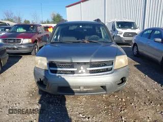 2008 Mitsubishi Endeavor LS with VIN 4A4MN21S98E025632, listed as a IAAI auction lot 41715672 with 213,217 mi miles. Bid and sale history available at carsss.com. Image 6.