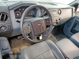2016 Ford F-250 XL with VIN 1FTBF2A6XGEA64338, listed as a Copart auction lot 59768165 with 111,821 mi miles and Clean title. Bid and sale history available at DreamBid. Image 8.