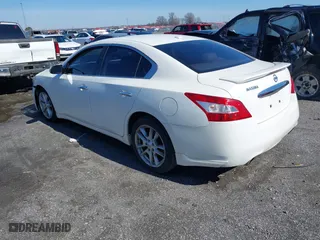 2011 Nissan Maxima 3.5 SV w/Sport Pkg with VIN 1N4AA5AP7BC858373, listed as a IAAI auction lot 41588813 with 1 mi miles. Bid and sale history available at carsss.com. Image 3.