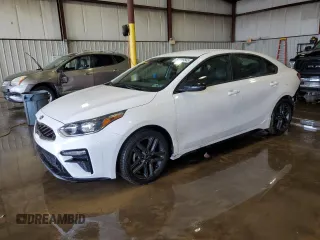 2021 Kia Forte GT-Line z VIN 3KPF34AD9ME414711, wystawiony jako Copart lot #57245545 z przebiegiem 62 200 mil mil oraz Szkoda całkowita • Salvage title. Historia ofert i sprzedaży dostępna na DreamBid. Obrazek 1.