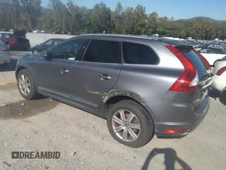 2017 Volvo XC60 Inscription with VIN YV440MDU0H2207703, listed as a IAAI auction lot 40400202 with 49,387 mi miles. Bid and sale history available at carsss.com. Image 3.