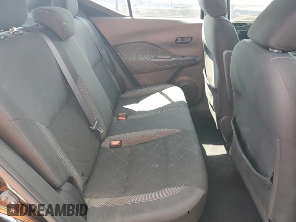 2019 Nissan Kicks SV z VIN 3N1CP5CU6KL530017, wystawiony jako Copart lot #55989235 z przebiegiem 112 342 mil mil oraz Szkoda całkowita • Salvage title. Historia ofert i sprzedaży dostępna na DreamBid. Obrazek 11.