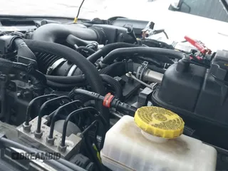 2021 Jeep Wrangler Unlimited Sahara Altitude z VIN 1C4HJXEN8MW534430, wystawiony jako IAAI lot #41520999 z przebiegiem 60 680 mil mil oraz . Historia ofert i sprzedaży dostępna na DreamBid. Obrazek 19.