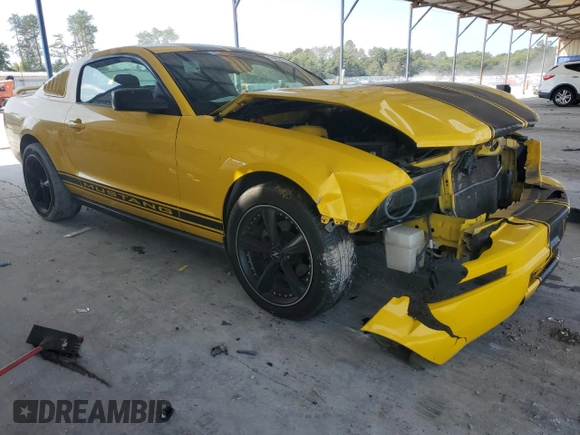 2006 Ford Mustang Standard with VIN 1ZVFT80N365119181, listed as a Copart auction lot 70255784 with 217,521 mi miles and Non Repairable. Bid and sale history available at carsss.com. Image 4.