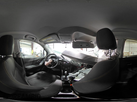 2020 Chevrolet Trax LT with VIN 3GNCJPSB3LL116180, listed as a Copart auction lot 57795485 with 52,576 mi miles and Salvage title. Bid and sale history available at DreamBid. Image 15.