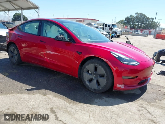2023 Tesla Model 3 z VIN 5YJ3E1EA6PF566326, wystawiony jako IAAI lot #42687125 z przebiegiem 43 548 mil mil oraz . Historia ofert i sprzedaży dostępna na DreamBid. Obrazek 1.