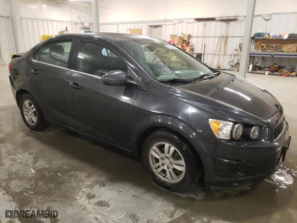2015 Chevrolet Sonic LT with VIN 1G1JC5SB3F4133093, listed as a Copart auction lot 42963825 with 86,957 mi miles and Salvage Title. Bid and sale history available at carsss.com. Image 4.
