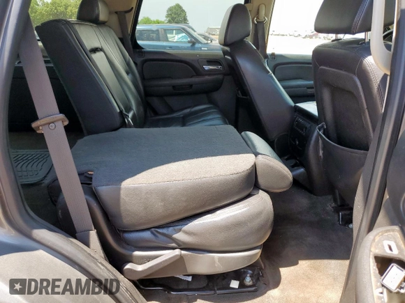 2008 Chevrolet Tahoe LTZ with VIN 1GNFC13J18R108007, listed as a Copart auction lot 58102505 with 270,847 mi miles and Clean title. Bid and sale history available at DreamBid. Image 11.