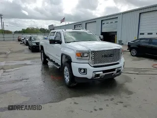 2016 GMC Sierra 2500HD Denali z VIN 1GT12UE84GF272949, wystawiony jako Copart lot #50641015 z przebiegiem 270 501 mil mil oraz Szkoda całkowita • Salvage title. Historia ofert i sprzedaży dostępna na DreamBid. Obrazek 14.