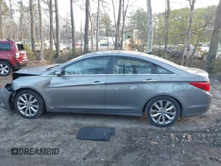 2013 Hyundai Sonata Limited with VIN 5NPEC4ABXDH559620, listed as a IAAI auction lot 41763430 with 120,330 mi miles and . Bid and sale history available at carsss.com. Image 14.