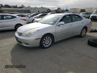 2002 Lexus ES 300 with VIN JTHBF30G825017879, listed as a Copart auction lot 81544894 with 245,783 mi miles and Salvage Title. Bid and sale history available at DreamBid. Image 1.