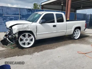 2004 GMC Sierra 1500 SLE with VIN 2GTEC19V341204593, listed as a Copart auction lot 66692754 with 335,450 mi miles and Non Repairable. Bid and sale history available at DreamBid. Image 1.