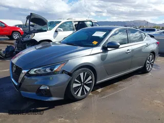 2020 Nissan Altima 2.5 SL with VIN 1N4BL4EV3LC142136, listed as a IAAI auction lot 41591295 with 95,144 mi miles. Bid and sale history available at carsss.com. Image 17.
