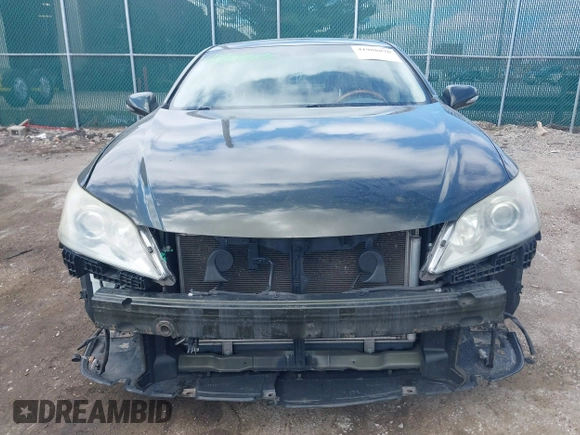 2010 Lexus ES 330 with VIN JTHBK1EGXA2349377, listed as a IAAI auction lot 41988870 with 154,958 mi miles and . Bid and sale history available at carsss.com. Image 13.