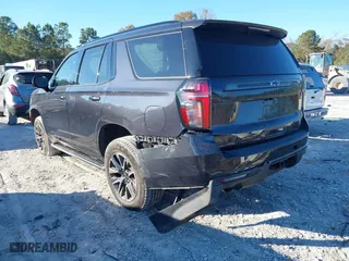 2022 Chevrolet Tahoe Z71 with VIN 1GNSKPKL7NR333664, listed as a IAAI auction lot 41010745 with 92,469 mi miles. Bid and sale history available at carsss.com. Image 3.