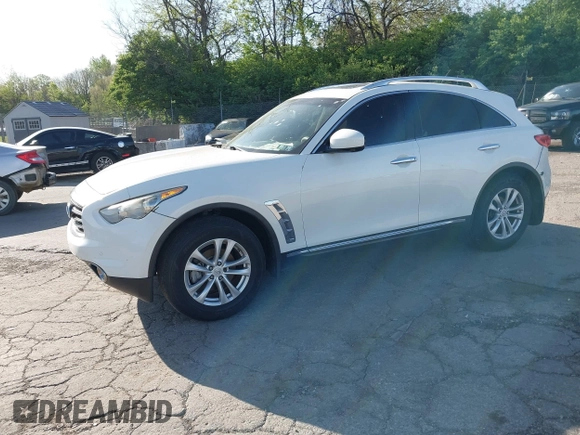 2013 Infiniti FX with VIN JN8CS1MWXDM170526, listed as a IAAI auction lot 42123275 with 171,778 mi miles and . Bid and sale history available at DreamBid. Image 2.