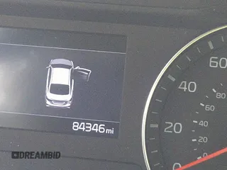 2021 Kia Forte LXS z VIN 3KPF24AD6ME322989, wystawiony jako IAAI lot #42010435 z przebiegiem 84 346 mil mil oraz . Historia ofert i sprzedaży dostępna na DreamBid. Obrazek 7.