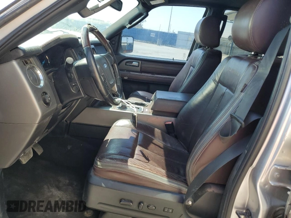 2015 Ford Expedition Max Platinum with VIN 1FMJK1MT6FEF33616, listed as a Copart auction lot 52948605 with 215,580 mi miles and Clean title. Bid and sale history available at DreamBid. Image 7.