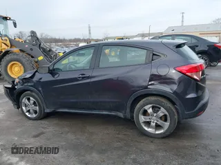 2017 Honda HR-V LX with VIN 3CZRU6H3XHM714198, listed as a IAAI auction lot 41490988 with 122,643 mi miles. Bid and sale history available at carsss.com. Image 14.