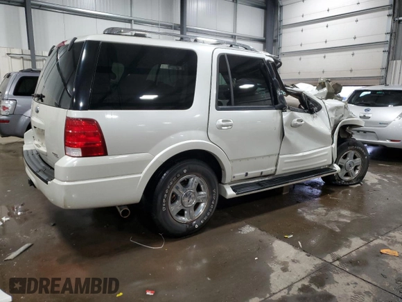 2005 Ford Expedition Limited with VIN 1FMPU20545LA71147, listed as a Copart auction lot 86366444 with 277,054 mi miles and Non Repairable. Bid and sale history available at carsss.com. Image 3.