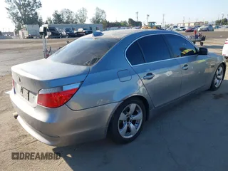 2007 BMW 5 Series 525i z VIN WBANE53507CW60783, wystawiony jako IAAI lot #42259642 z przebiegiem 279 348 mil mil oraz . Historia ofert i sprzedaży dostępna na DreamBid. Obrazek 4.
