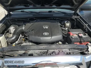 2009 Toyota Tacoma PreRunner with VIN 3TMJU62N59M075789, listed as a Copart auction lot 54400305 with 290,817 mi miles and Clean title. Bid and sale history available at DreamBid. Image 11.