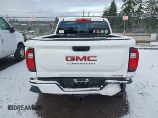 2023 GMC Canyon 4WD AT4 with VIN 1GTP6DEK4P1263112, listed as a IAAI auction lot 41445424 with 27,260 mi miles. Bid and sale history available at carsss.com. Image 16.