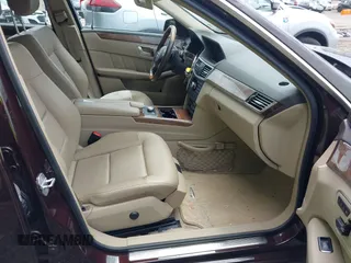 2013 Mercedes-Benz E 350 Luxury z VIN WDDHF5KB7DA663228, wystawiony jako IAAI lot #42429426 z przebiegiem 169 457 mil mil oraz . Historia ofert i sprzedaży dostępna na DreamBid. Obrazek 5.