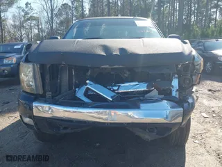2007 Chevrolet Silverado 1500 LT w/1LT with VIN 2GCEC13C671544431, listed as a IAAI auction lot 41476046 with 133,476 mi miles. Bid and sale history available at carsss.com. Image 12.