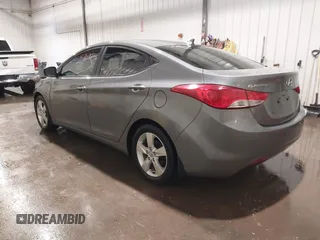 2013 Hyundai Elantra Limited с VIN 5NPDH4AE0DH401665, выставлен на аукционе IAAI как лот 41752543 с пробегом 137 661 миль миль и . История ставок и продаж доступна на DreamBid. Изображение 3.