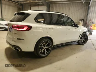 2021 BMW X5 xDrive40i z VIN 5UXCR6C01M9G56471, wystawiony jako Copart lot #57125785 z przebiegiem 41 634 mil mil oraz Szkody całkowita. Historia ofert i sprzedaży dostępna na DreamBid. Obrazek 3.