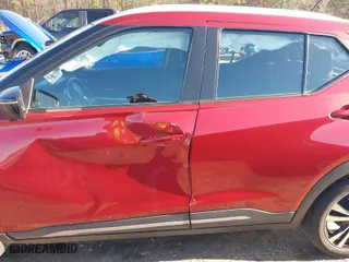 2019 Nissan Kicks S with VIN 3N1CP5CU1KL556654, listed as a IAAI auction lot 41215355 with 63,598 mi miles. Bid and sale history available at carsss.com. Image 14.