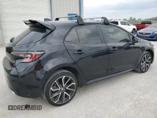 2022 Toyota Corolla Hatchback SE with VIN JTNB4MBE1N3155087, listed as a Copart auction lot 53367865 with 43,647 mi miles and Clean Title. Bid and sale history available at carsss.com. Image 3.
