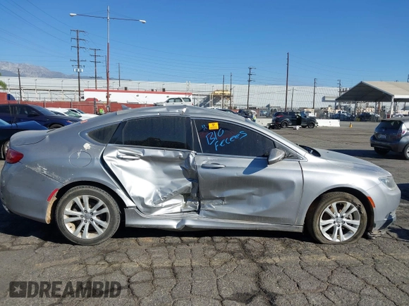 2015 Chrysler 200 Limited with VIN 1C3CCCAB7FN600424, listed as a IAAI auction lot 40665667 with 169,585 mi miles. Bid and sale history available at carsss.com. Image 6.