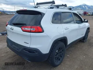 2017 Jeep Cherokee Latitude with VIN 1C4PJMCS7HW588228, listed as a IAAI auction lot 41839067 with 212,876 mi miles. Bid and sale history available at carsss.com. Image 4.