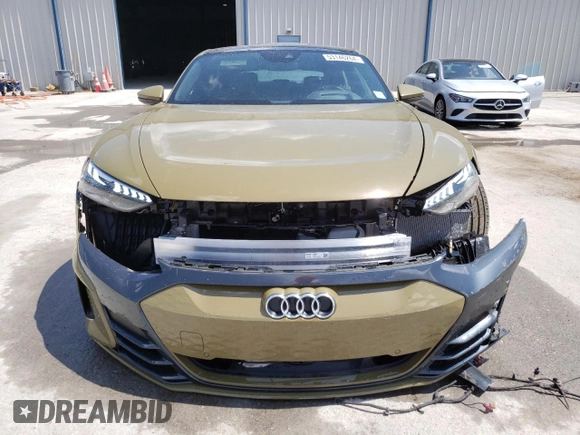 2022 Audi e-tron GT Prestige z VIN WAUDJBFW7N7009179, wystawiony jako Copart lot #53146264 z przebiegiem 17 798 mil mil oraz . Historia ofert i sprzedaży dostępna na DreamBid. Obrazek 5.