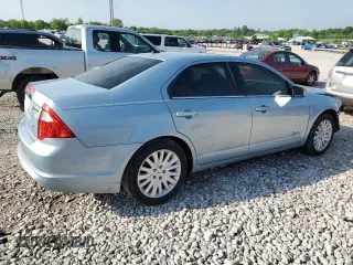 2011 Ford Fusion Hybrid with VIN 3FADP0L32BR255759, listed as a Copart auction lot 56836125 with 141,386 mi miles and Salvage title. Bid and sale history available at DreamBid. Image 3.