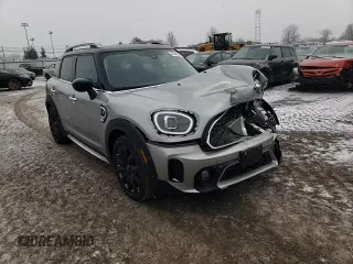 2024 MINI Countryman Cooper S with VIN WMZ83BR01R3S11454, listed as a Copart auction lot 46306335 with 14,667 mi miles and Salvage Title. Bid and sale history available at carsss.com. Image 11.