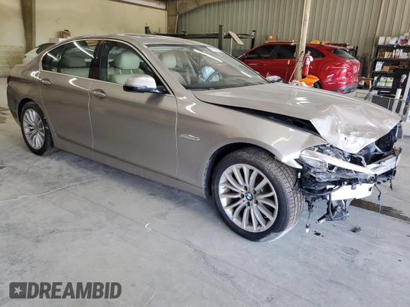 2016 BMW 5 Series 528i with VIN WBA5A5C54GD529359, listed as a Copart auction lot 61907235 with 111,621 mi miles and Salvage title. Bid and sale history available at DreamBid. Image 4.